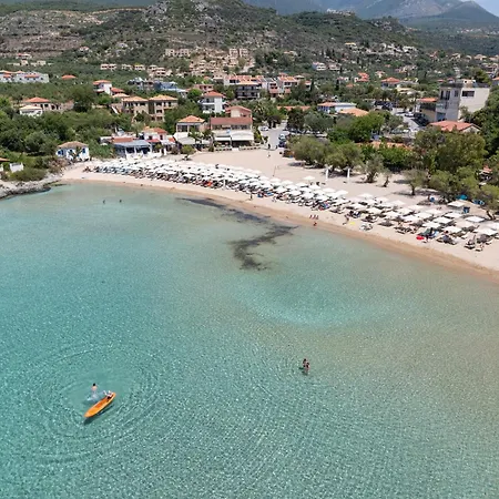 Kalogria Villa *
